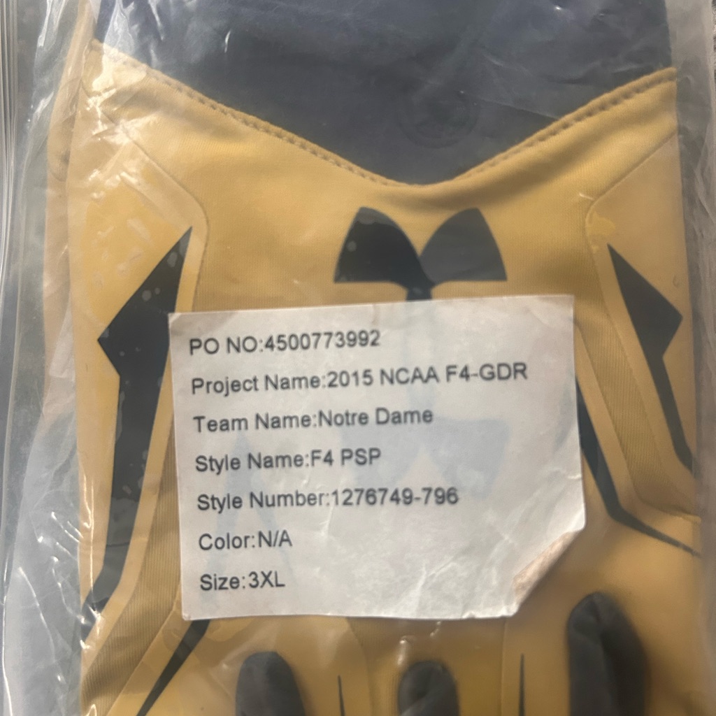 Norte Dame Ncaa Football Gloves
